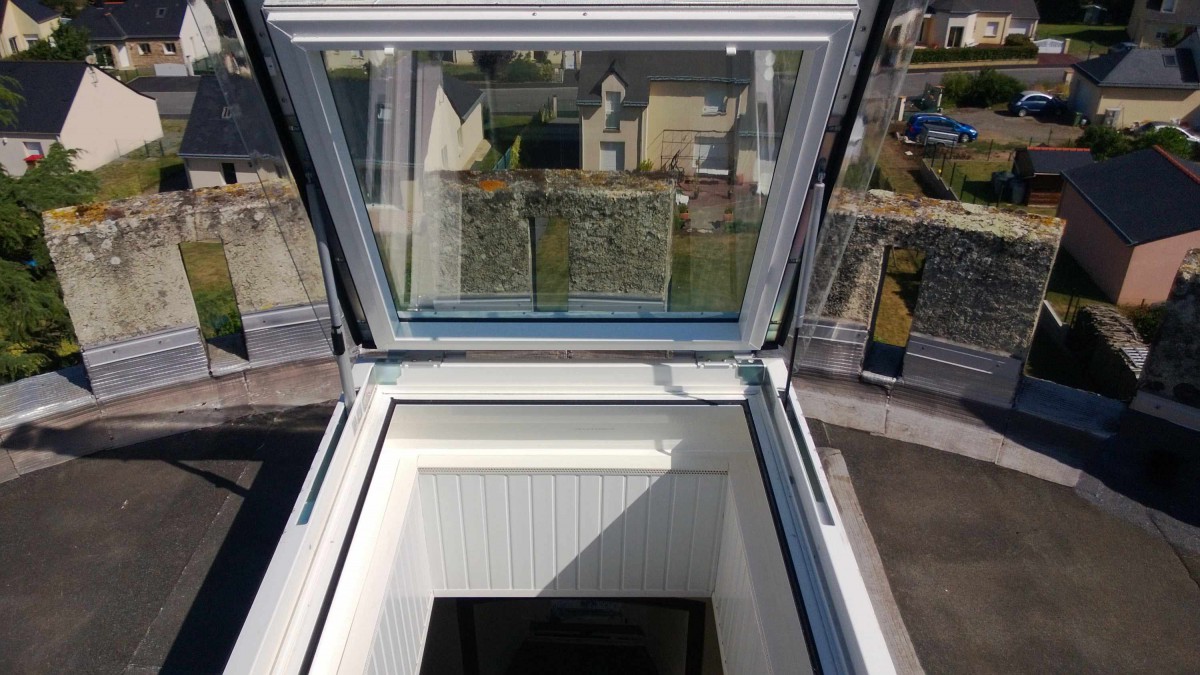 Installation de fenêtre de toit